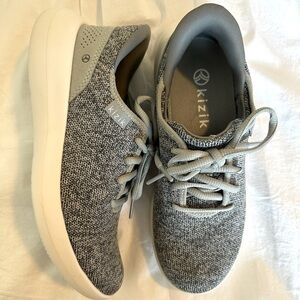 Kizik Sneakers Gray Heather Knit Size 6.5 Women’s/5 Men’s